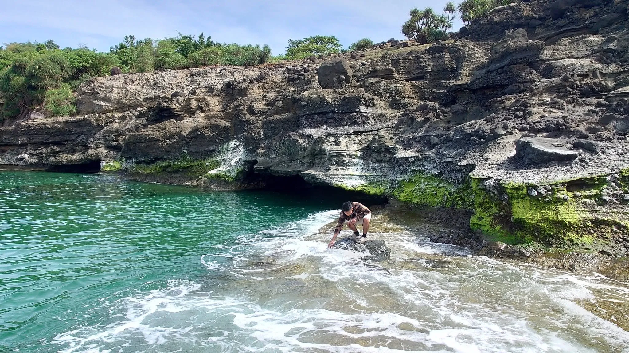 Sunset + Cliff Jump Premium Charter experience
